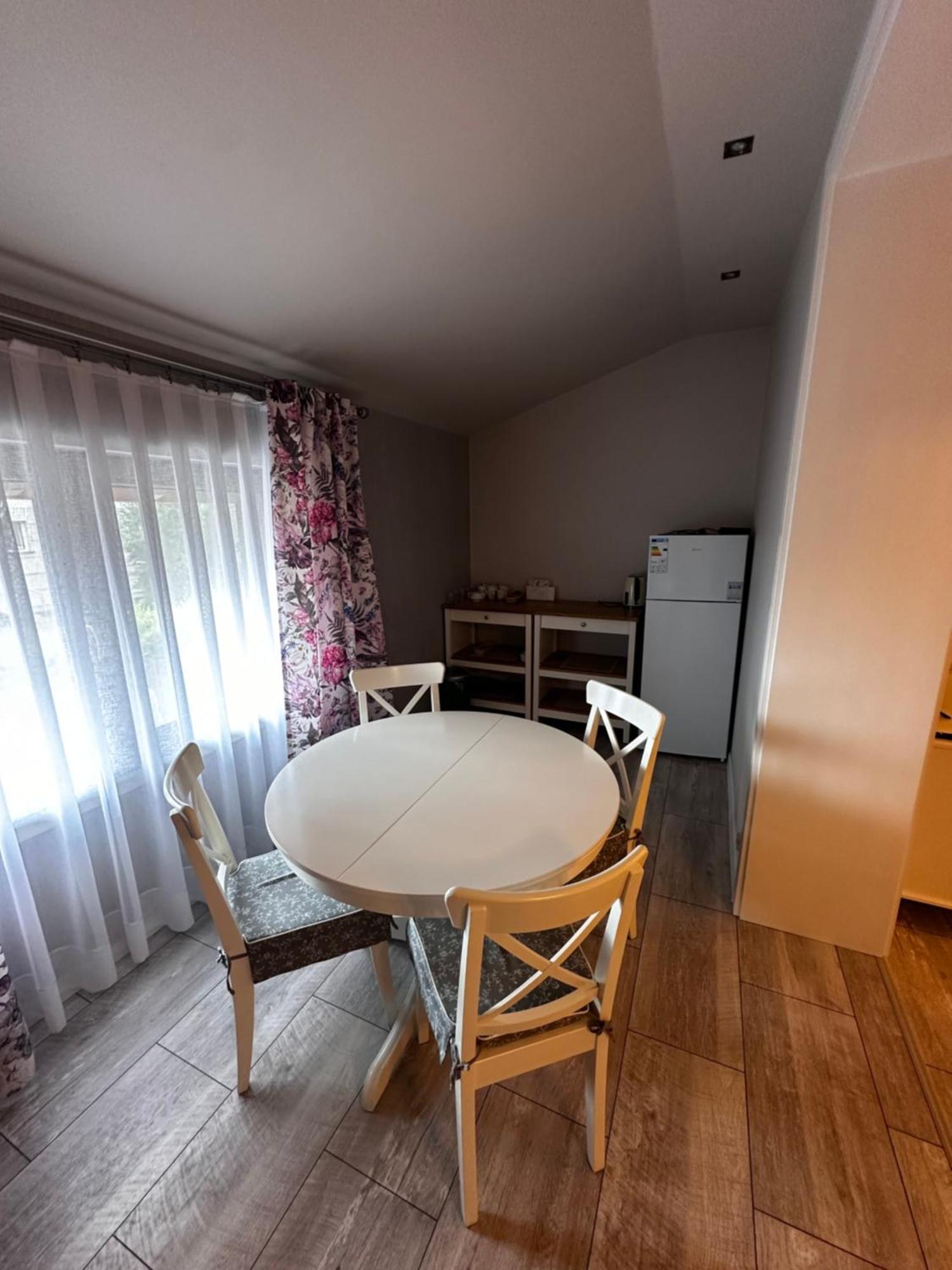 Apartamenty Czerwona Roza Wieprz  Экстерьер фото